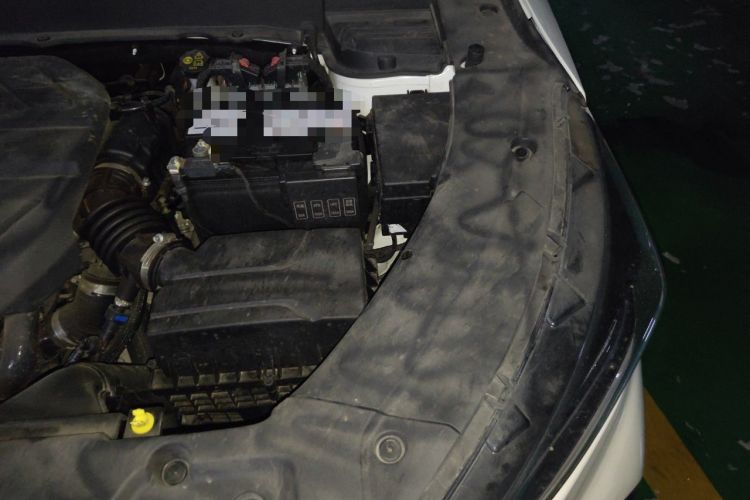 Used CHANGAN OSHAN X5 2022 Sport Edition 1.5T DCT Hurricane Sonic Engine Bay Left