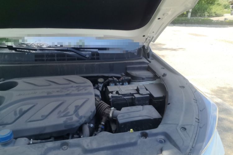 Used CHANGAN OSHAN X5 2022 Sport Edition 1.5T DCT Hurricane Sonic Engine Bay Left