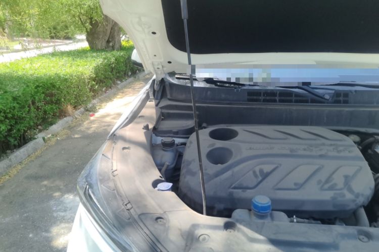 Used CHANGAN OSHAN X5 2022 Sport Edition 1.5T DCT Hurricane Sonic Engine Bay Right