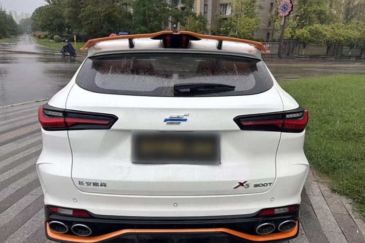 Used CHANGAN OSHAN X5 2022 Sport Edition 1.5T DCT Hurricane Sonic Exterior 4