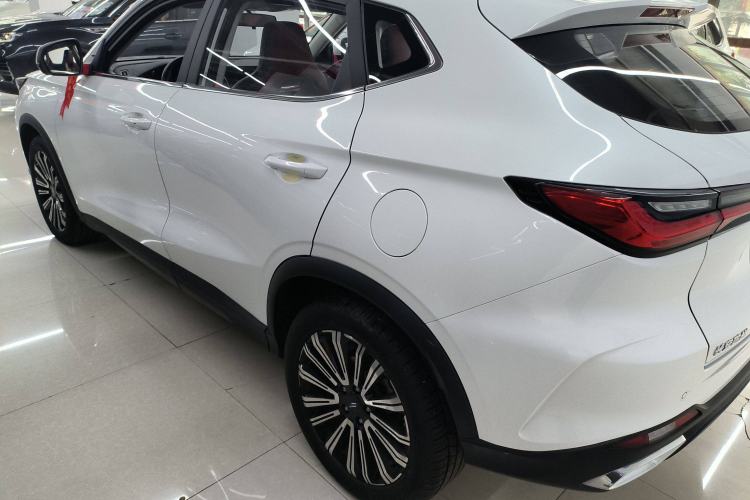 Used CHANGAN OSHAN X5 2022 Sport Edition 1.5T DCT Cyclone Assault Exterior 5