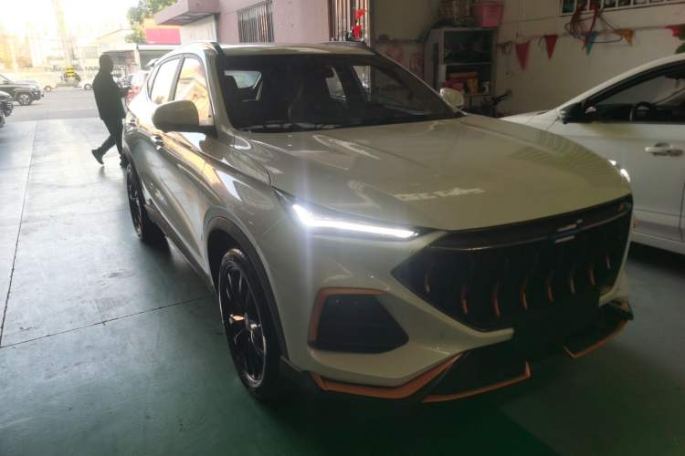 Used CHANGAN OSHAN X5 2022 Sport Edition 1.5T DCT Hurricane Sonic Front Right 45 Deg