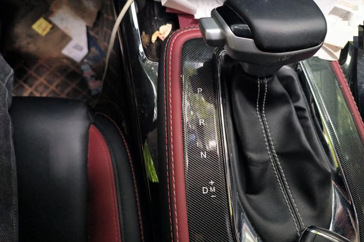 Used CHANGAN OSHAN X5 2022 Sport Edition 1.5T DCT Cyclone Assault Gear Lever