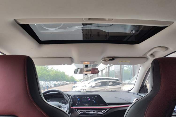 Used CHANGAN OSHAN X5 2022 Sport Edition 1.5T DCT Cyclone Assault Headliner