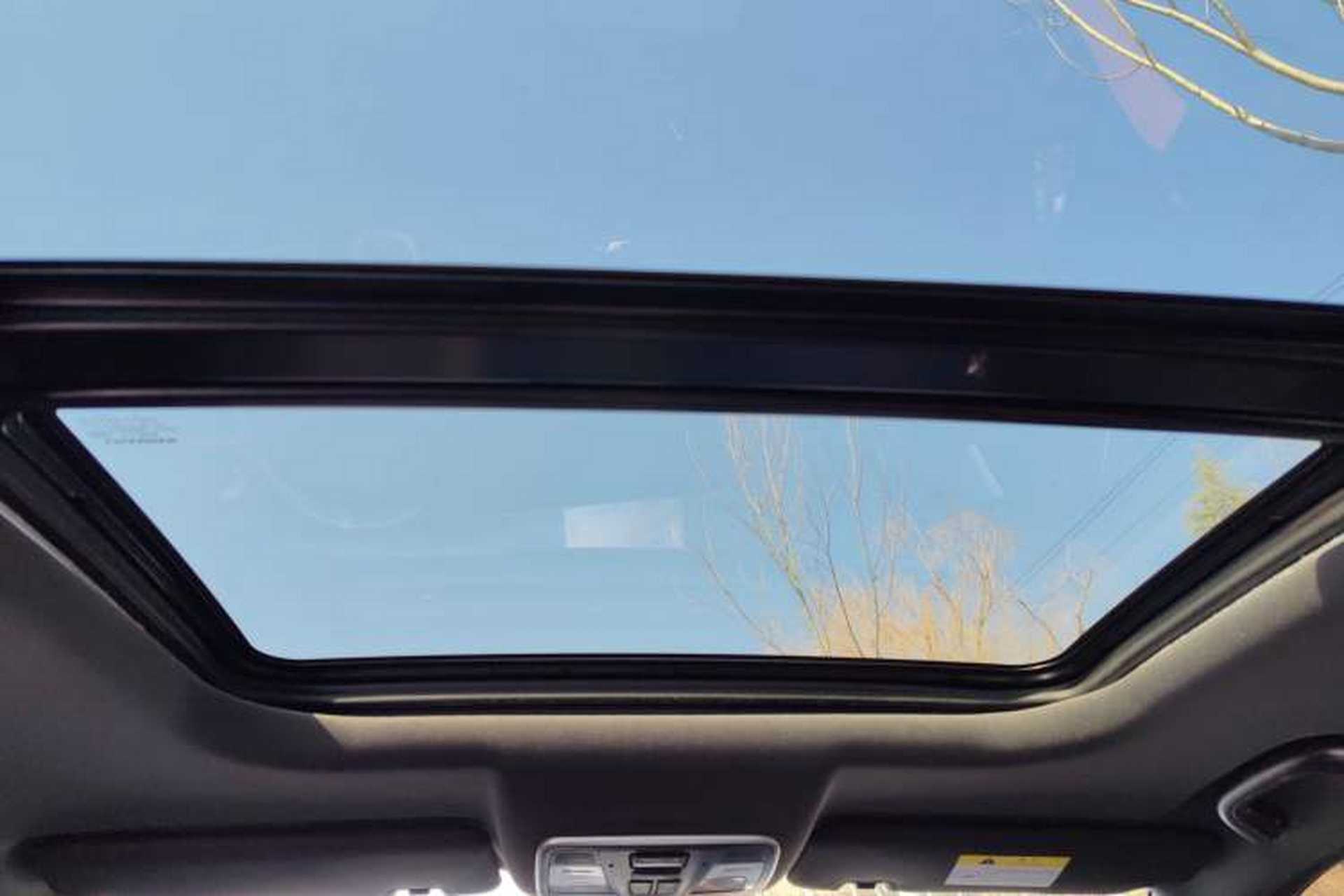 Used CHANGAN OSHAN X5 2022 Sport Edition 1.5T DCT Hurricane Sonic Headliner