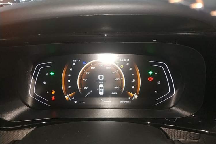 Used CHANGAN OSHAN X5 2022 Sport Edition 1.5T DCT Cyclone Assault Instrument Cluster