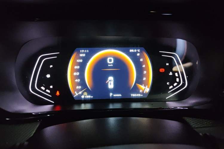 Used CHANGAN OSHAN X5 2022 Sport Edition 1.5T DCT Cyclone Assault Instrument Cluster