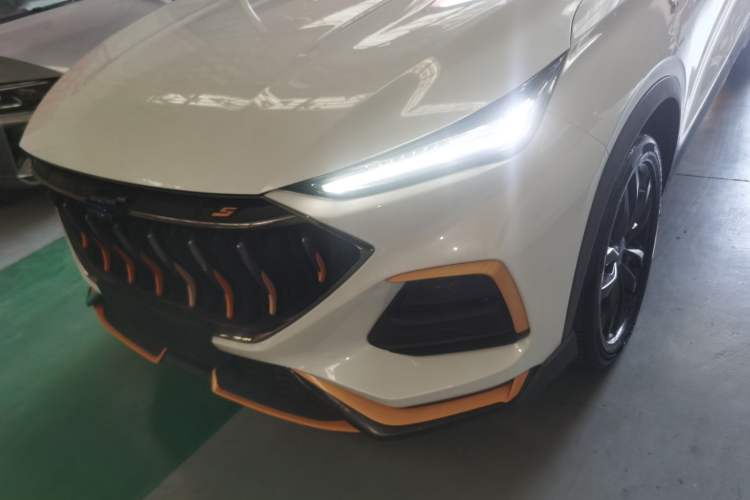 Used CHANGAN OSHAN X5 2022 Sport Edition 1.5T DCT Hurricane Sonic Left Front Headlight