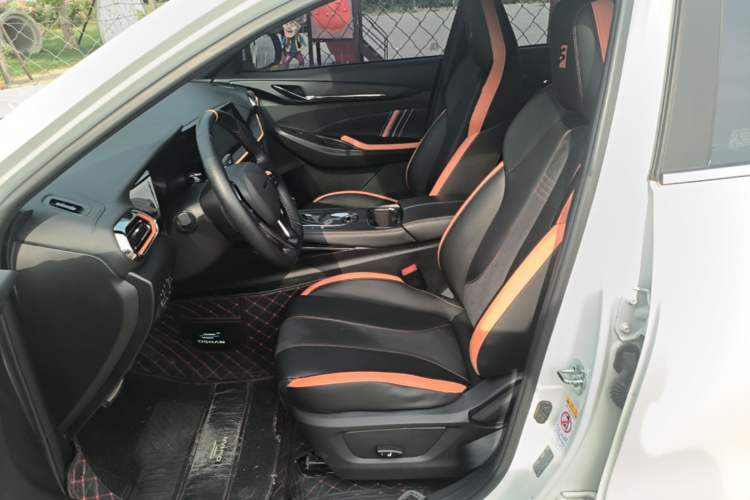 Used CHANGAN OSHAN X5 2022 Sport Edition 1.5T DCT Hurricane Sonic Left Front Seat