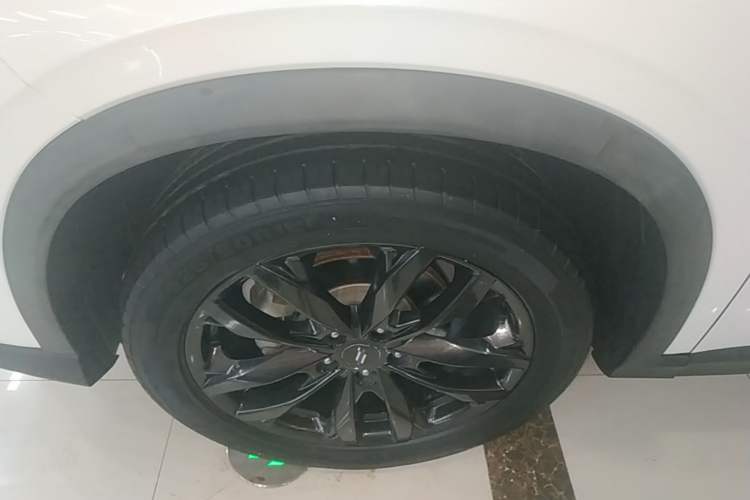 Used CHANGAN OSHAN X5 2022 Sport Edition 1.5T DCT Cyclone Assault Left Front Wheel Hub