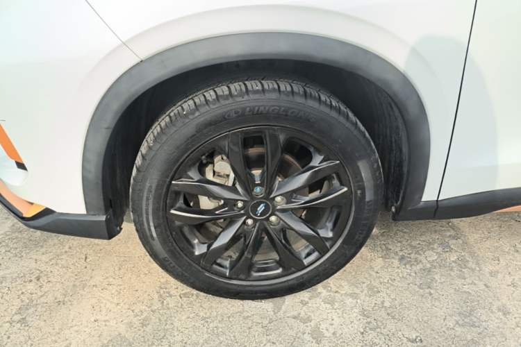 Used CHANGAN OSHAN X5 2022 Sport Edition 1.5T DCT Hurricane Sonic Left Front Wheel Hub