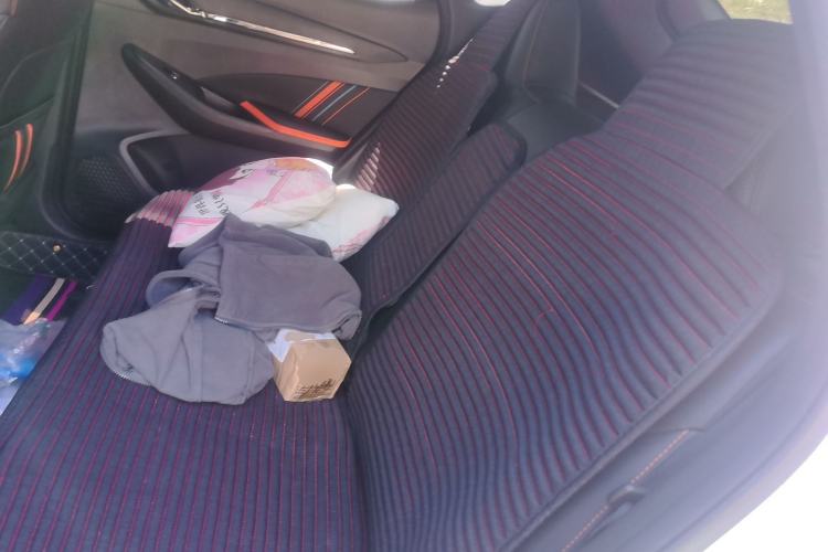 Used CHANGAN OSHAN X5 2022 Sport Edition 1.5T DCT Hurricane Sonic Left Rear Seat