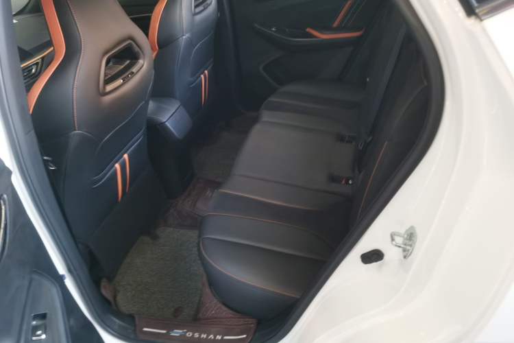 Used CHANGAN OSHAN X5 2022 Sport Edition 1.5T DCT Hurricane Sonic Left Rear Seat