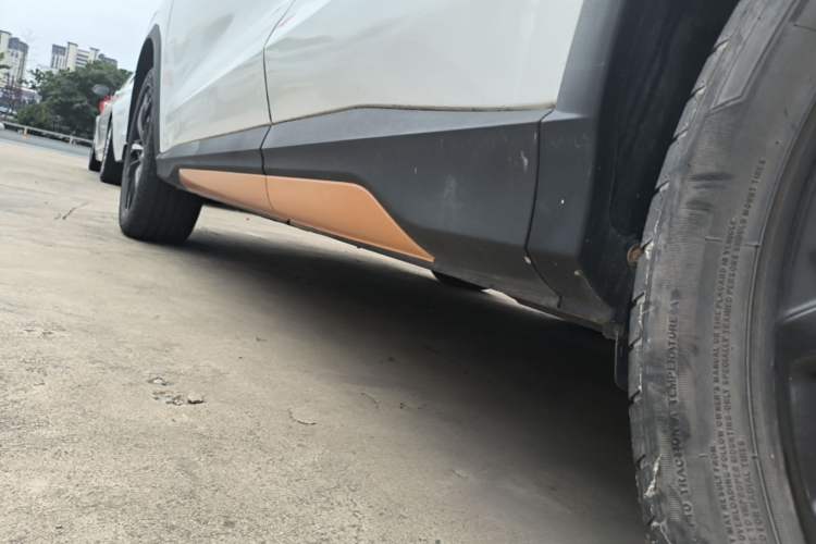 Used CHANGAN OSHAN X5 2022 Sport Edition 1.5T DCT Hurricane Sonic Left Side Sill