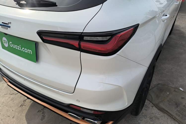 Used CHANGAN OSHAN X5 2022 Sport Edition 1.5T DCT Hurricane Sonic Right Rear Taillight