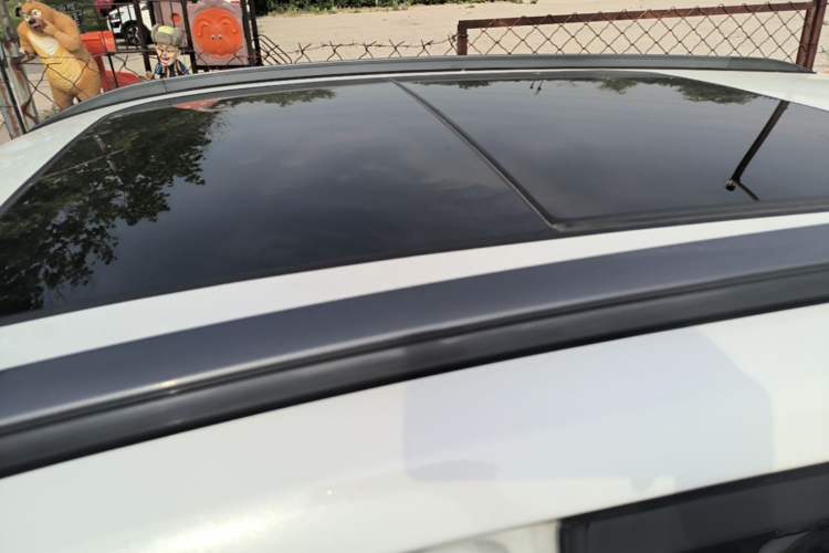 Used CHANGAN OSHAN X5 2022 Sport Edition 1.5T DCT Hurricane Sonic Roof