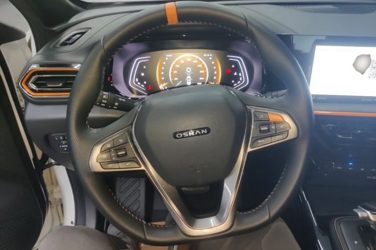 Used CHANGAN OSHAN X5 2022 Sport Edition 1.5T DCT Hurricane Sonic Steering Wheel