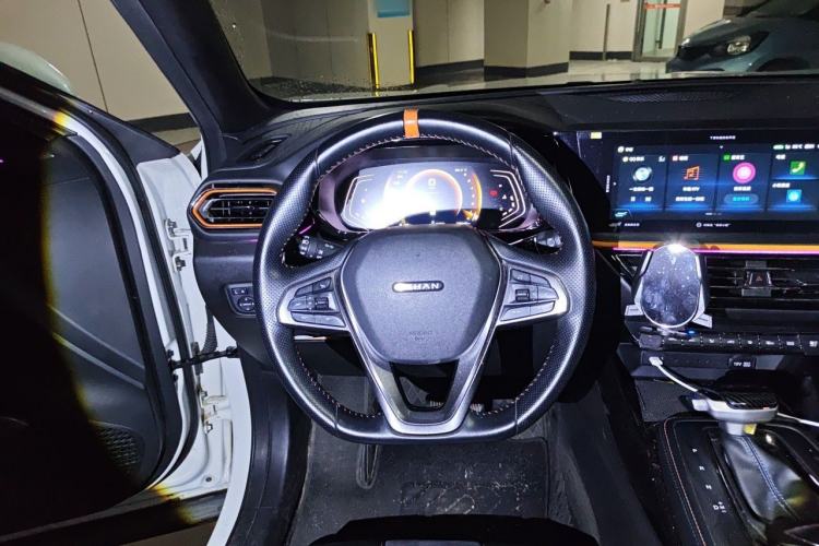 Used CHANGAN OSHAN X5 2022 Sport Edition 1.5T DCT Cyclone Assault Steering Wheel