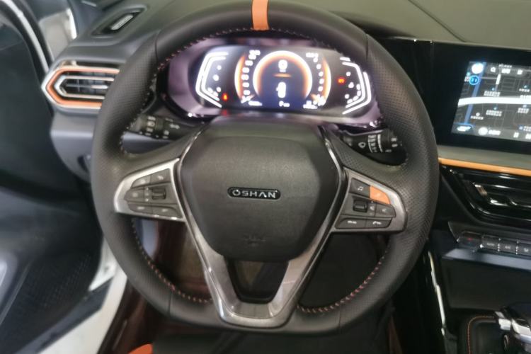 Used CHANGAN OSHAN X5 2022 Sport Edition 1.5T DCT Hurricane Sonic Steering Wheel
