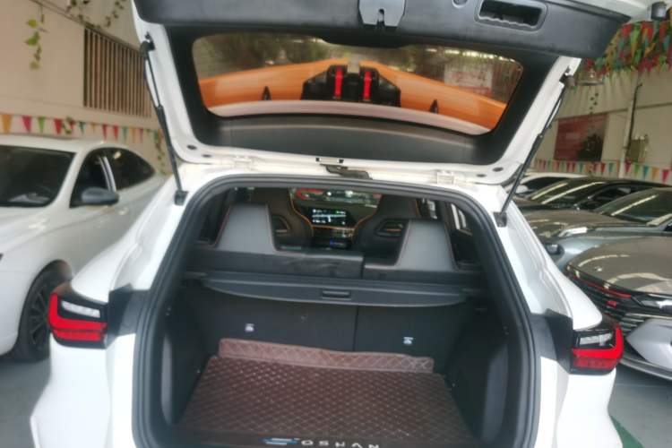 Used CHANGAN OSHAN X5 2022 Sport Edition 1.5T DCT Hurricane Sonic Trunk