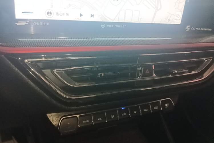 Used CHANGAN OSHAN X5 2023 Enjoy Edition 1.5T DCT Deluxe Model Audio And AC Panel