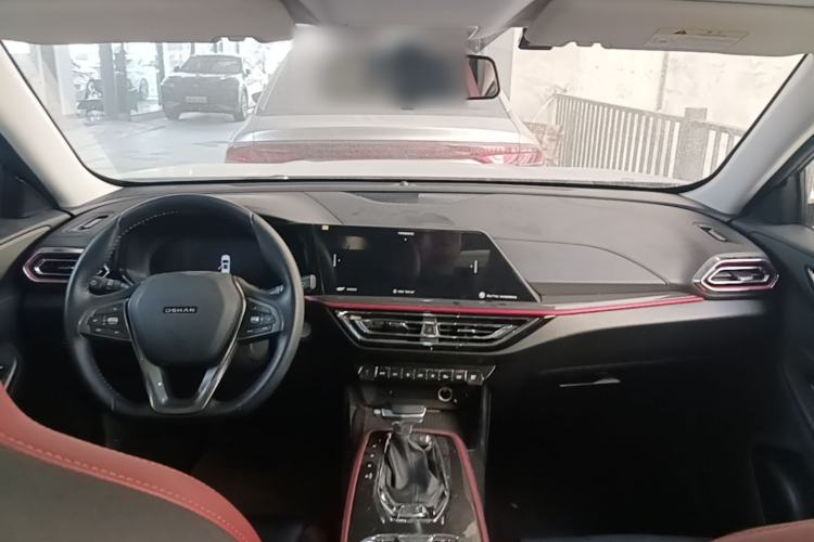Used CHANGAN OSHAN X5 2023 Enjoy Edition 1.5T DCT Deluxe Model Center Console