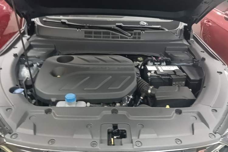 Used CHANGAN OSHAN X5 2023 Enjoy Edition 1.5T DCT Deluxe Model Engine Bay