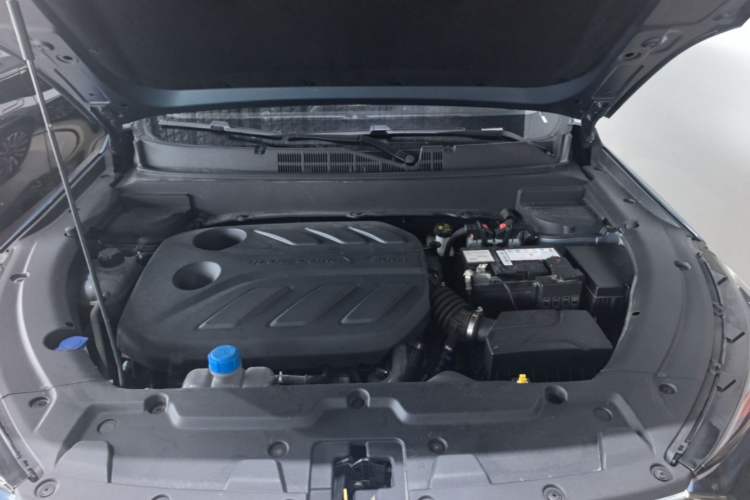 Used CHANGAN OSHAN X5 2023 Enjoy Edition 1.5T DCT Luxury Model Engine Bay