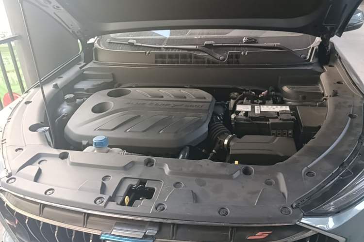 Used CHANGAN OSHAN X5 2023 Enjoy Edition 1.5T DCT Deluxe Model Engine Bay