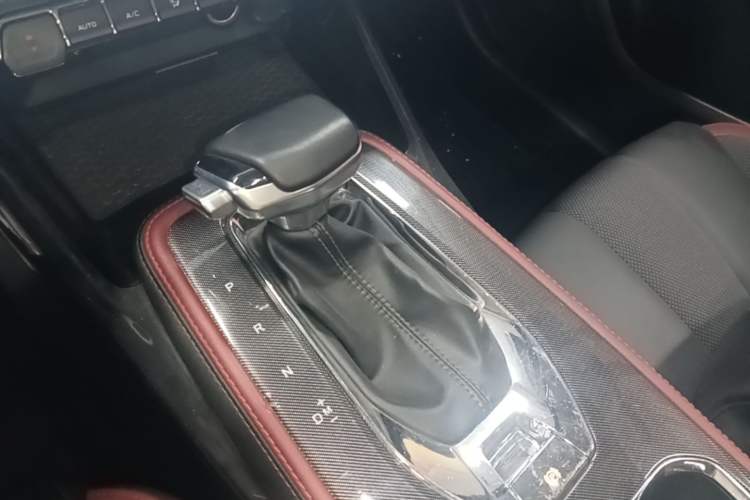 Used CHANGAN OSHAN X5 2023 Enjoy Edition 1.5T DCT Deluxe Model Gear Lever
