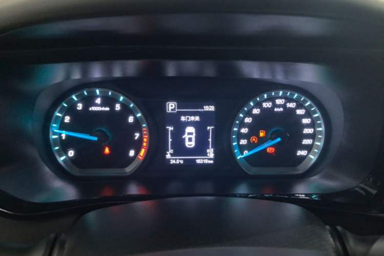Used CHANGAN OSHAN X5 2023 Enjoy Edition 1.5T DCT Luxury Model Instrument Cluster