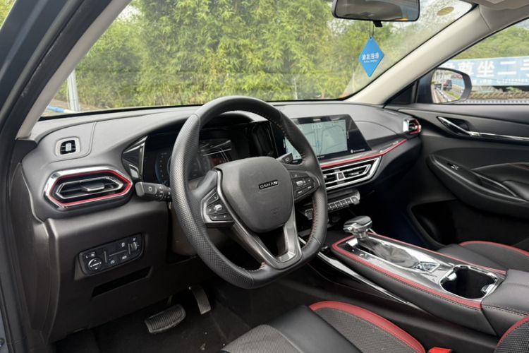 Used CHANGAN OSHAN X5 2023 Enjoy Edition 1.5T DCT Deluxe Model Interior 1