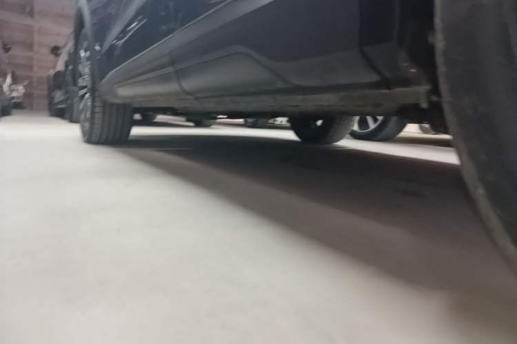 Used CHANGAN OSHAN X5 2023 Enjoy Edition 1.5T DCT Deluxe Model Left Side Sill