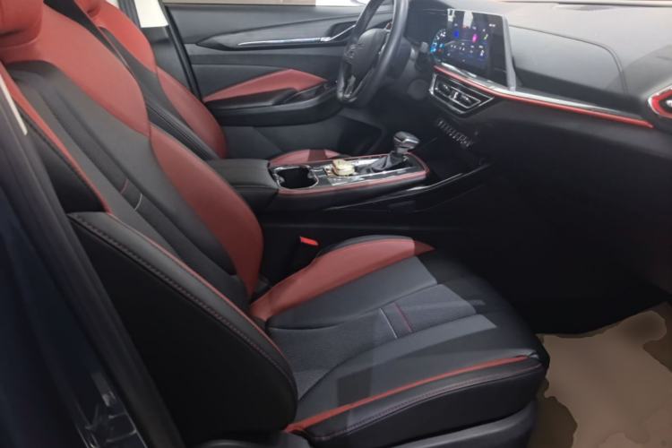 Used CHANGAN OSHAN X5 2023 Enjoy Edition 1.5T DCT Luxury Model Right Front Seat
