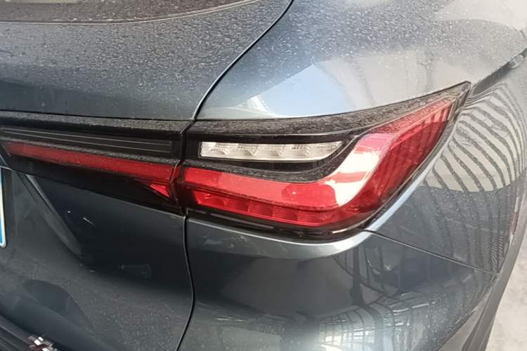 Used CHANGAN OSHAN X5 2023 Enjoy Edition 1.5T DCT Deluxe Model Right Rear Taillight
