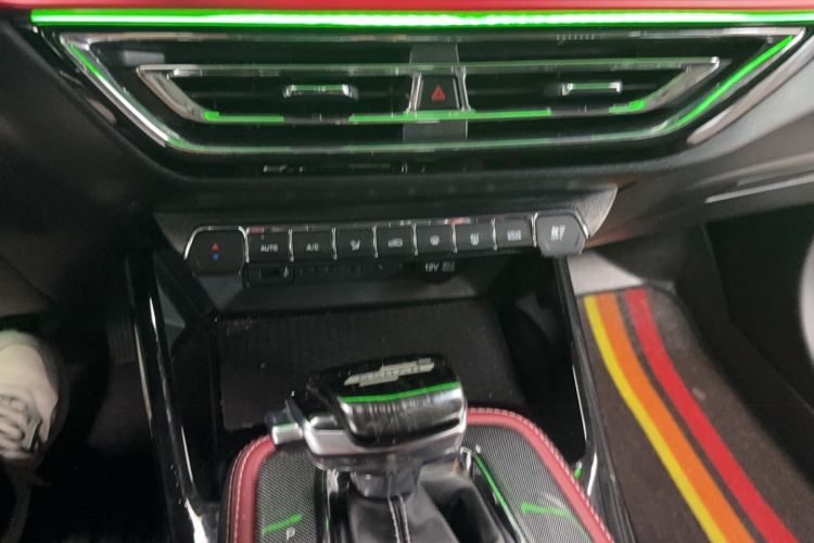 Used CHANGAN OSHAN X5 2023 Enjoy Edition 1.5T DCT Luxury Model Audio And AC Panel