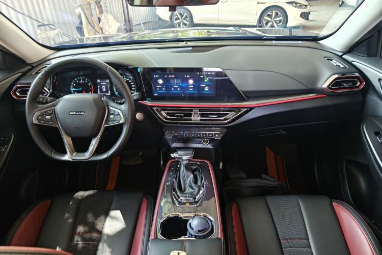 Used CHANGAN OSHAN X5 2023 Enjoy Edition 1.5T DCT Luxury Model Center Console