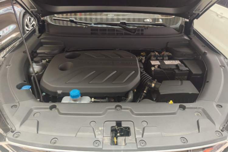 Used CHANGAN OSHAN X5 2023 Enjoy Edition 1.5T DCT Luxury Model Engine Bay