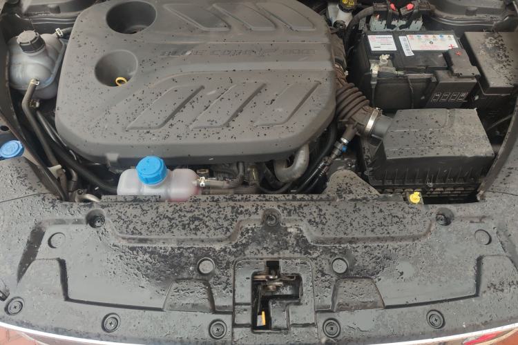 Used CHANGAN OSHAN X5 2023 Enjoy Edition 1.5T DCT Luxury Model Engine Bay