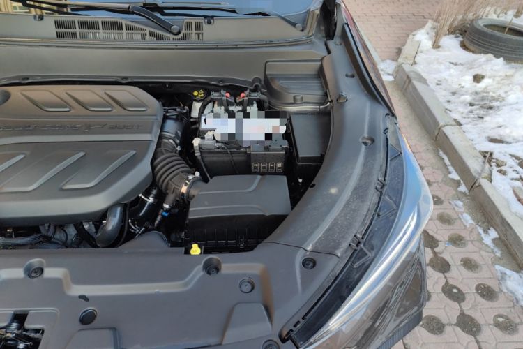 Used CHANGAN OSHAN X5 2023 Enjoy Edition 1.5T DCT Luxury Model Engine Bay Left