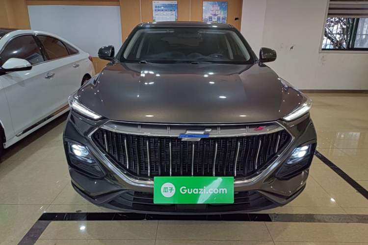 Used CHANGAN OSHAN X5 2023 Enjoy Edition 1.5T DCT Luxury Model Front