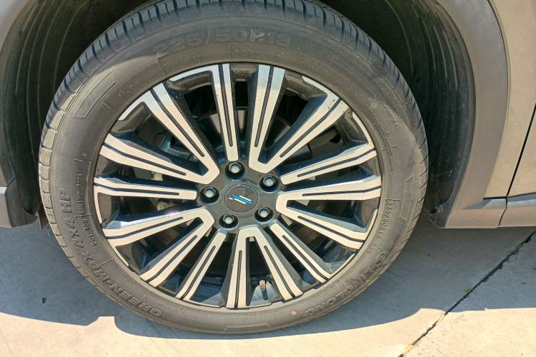 Used CHANGAN OSHAN X5 2023 Enjoy Edition 1.5T DCT Deluxe Model Front