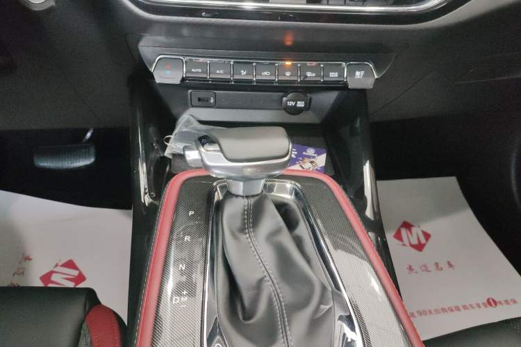 Used CHANGAN OSHAN X5 2023 Enjoy Edition 1.5T DCT Deluxe Model Gear Lever