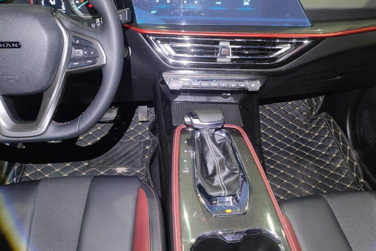 Used CHANGAN OSHAN X5 2023 Enjoy Edition 1.5T DCT Luxury Model Gear Lever