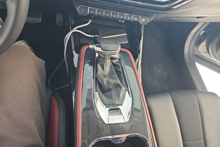 Used CHANGAN OSHAN X5 2023 Enjoy Edition 1.5T DCT Luxury Model Gear Lever