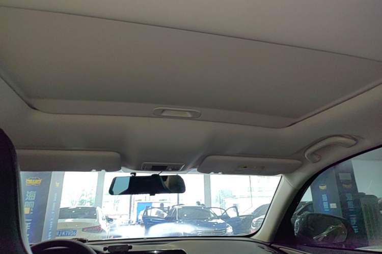 Used CHANGAN OSHAN X5 2023 Enjoy Edition 1.5T DCT Luxury Model Headliner
