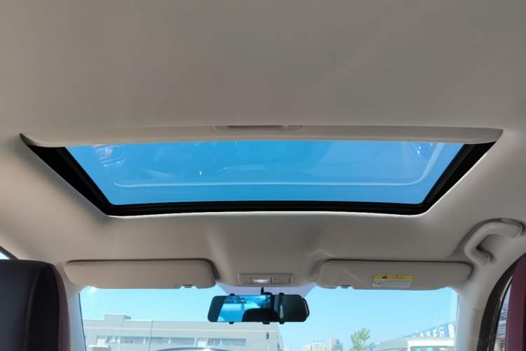 Used CHANGAN OSHAN X5 2023 Enjoy Edition 1.5T DCT Deluxe Model Headliner