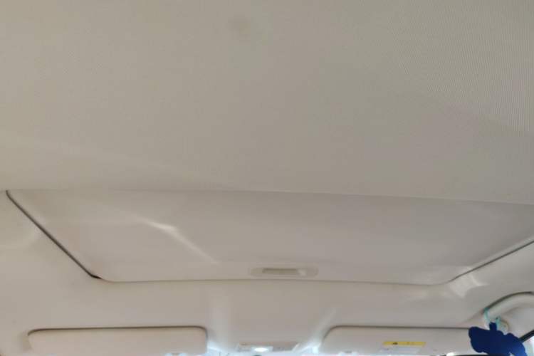Used CHANGAN OSHAN X5 2023 Enjoy Edition 1.5T DCT Deluxe Model Headliner