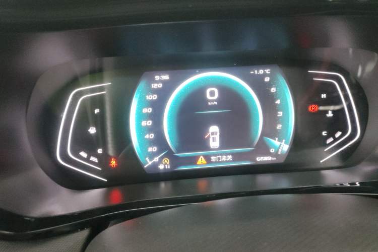 Used CHANGAN OSHAN X5 2023 Enjoy Edition 1.5T DCT Deluxe Model Instrument Cluster