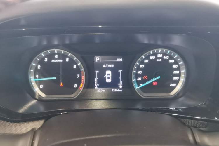 Used CHANGAN OSHAN X5 2023 Enjoy Edition 1.5T DCT Luxury Model Instrument Cluster